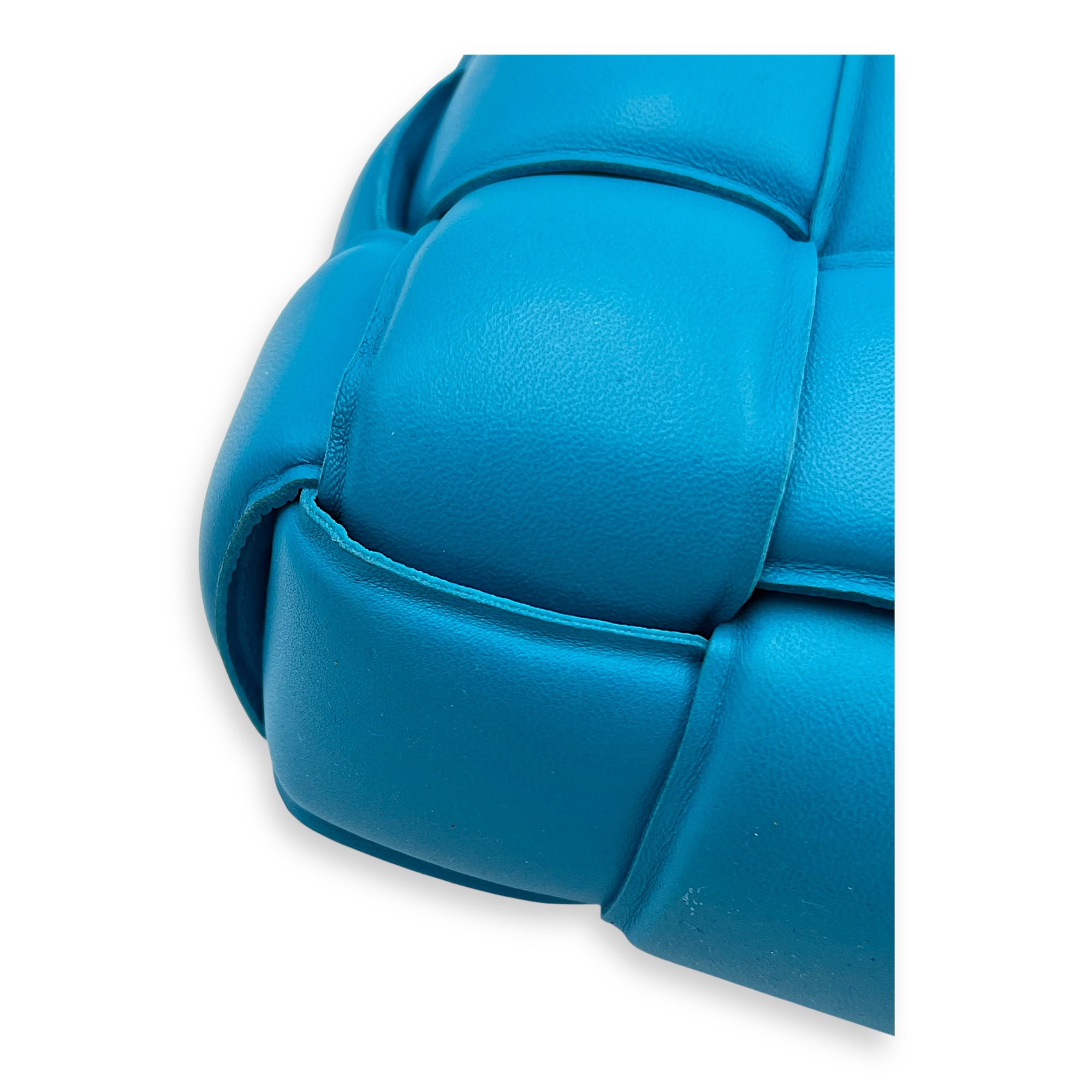 Padded Cassette Shoulder Bag Blue in Lambskin, Gold hardware - Image 10