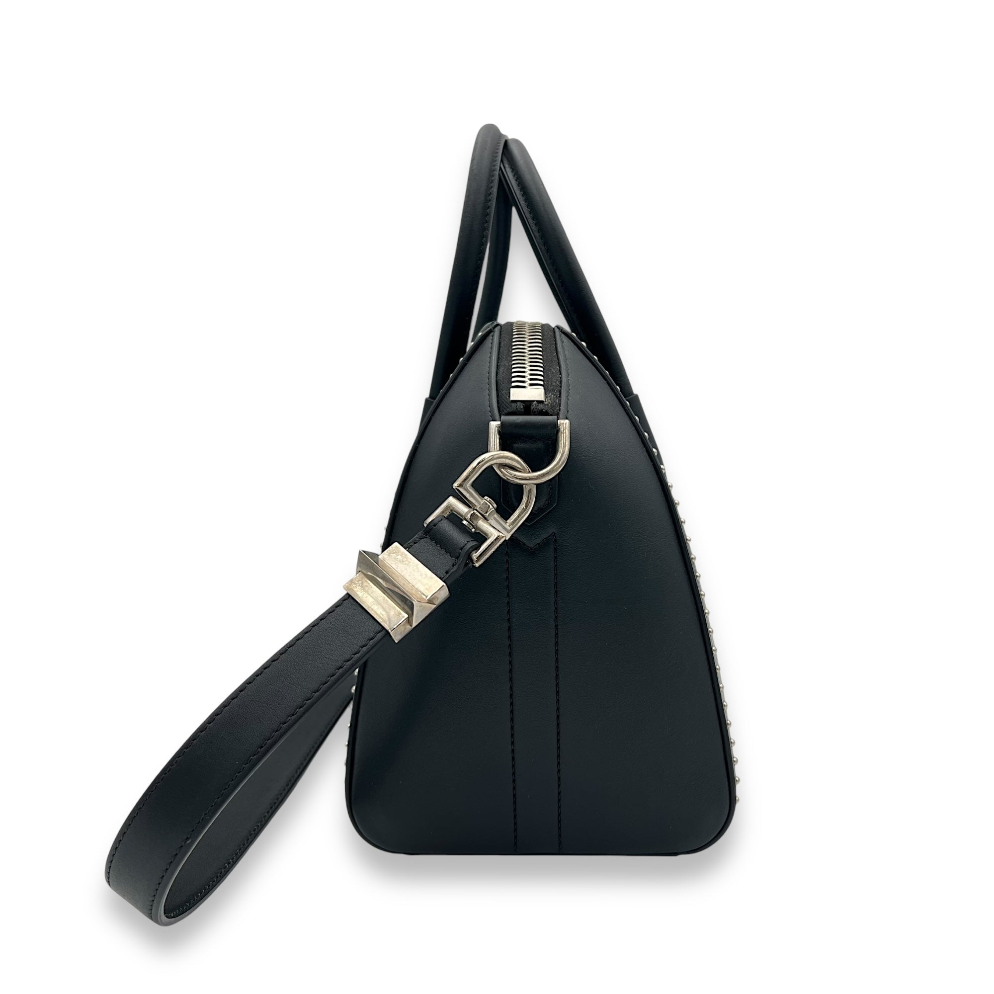 Antigona Medium Black Top Handle Bag in Calfskin, Silver hardware - Image 5