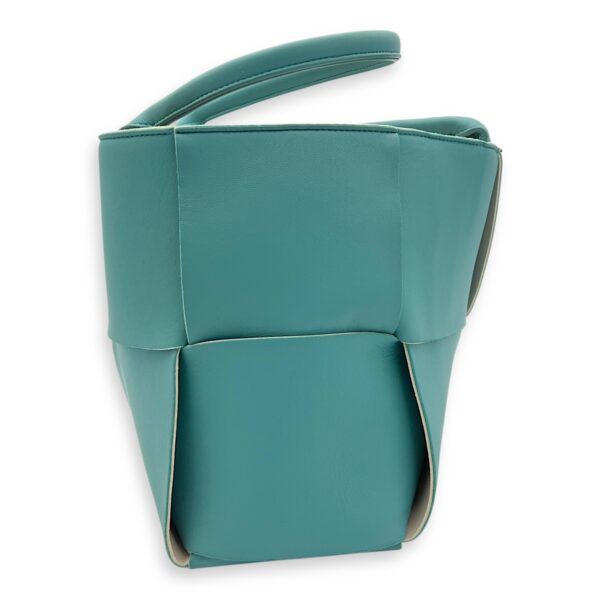 Arco Tote Bag Blue in Lambskin - Image 4