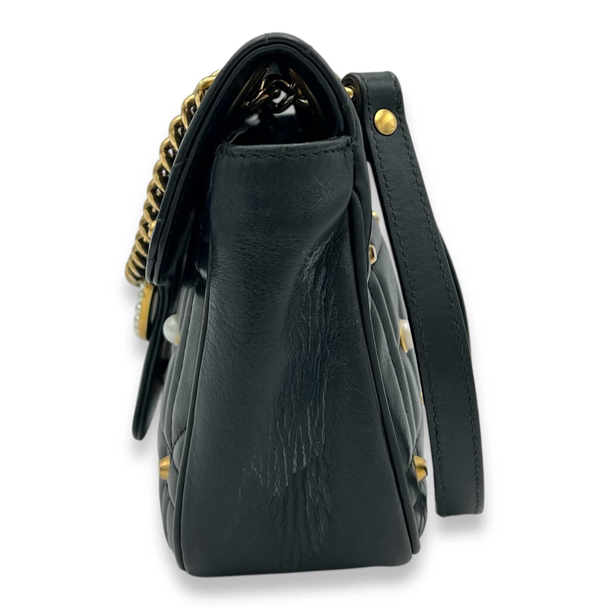 GG Marmont Small Black Shoulder Bag in Calfskin, Gold hardware - Image 5
