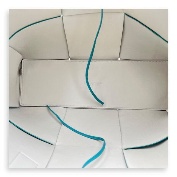 Arco Tote Bag Blue in Lambskin - Image 7