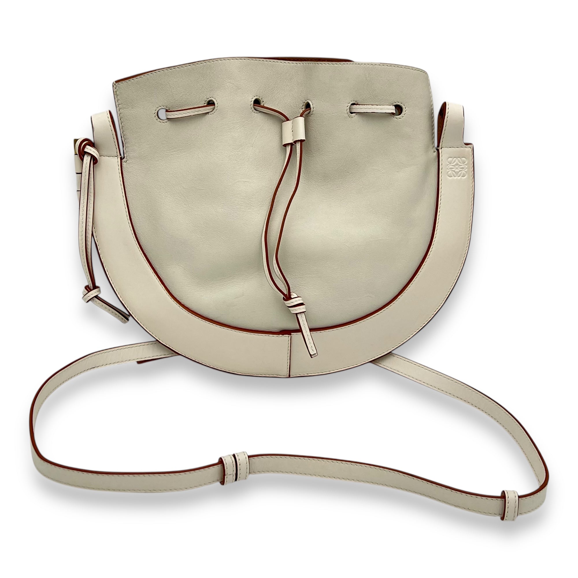 Horseshoe Crossbody Bag White in Calfskin, Gold hardware - Image 8