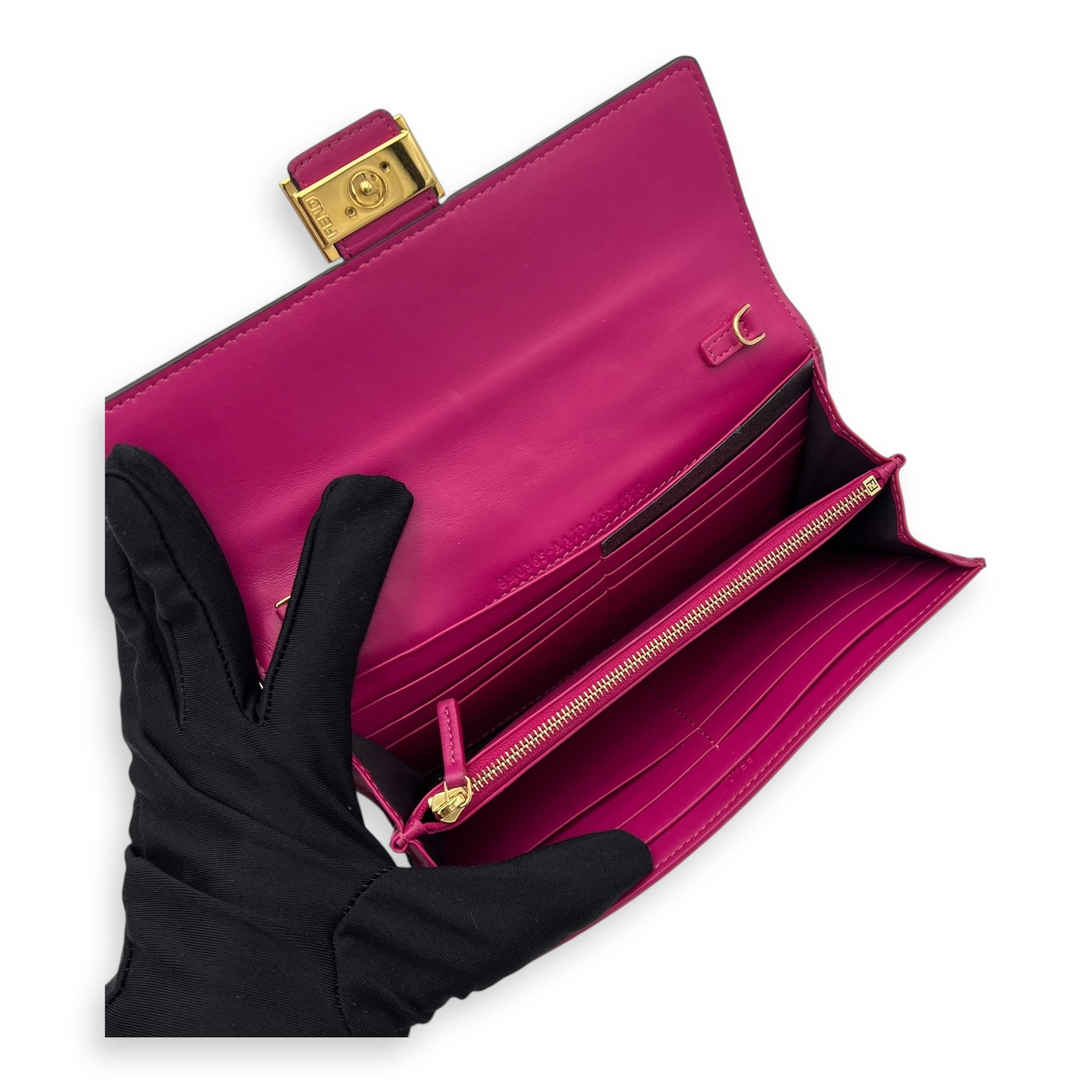 Baguette Wallet On Chain Pink in Calfskin, Gold hardware - Image 10