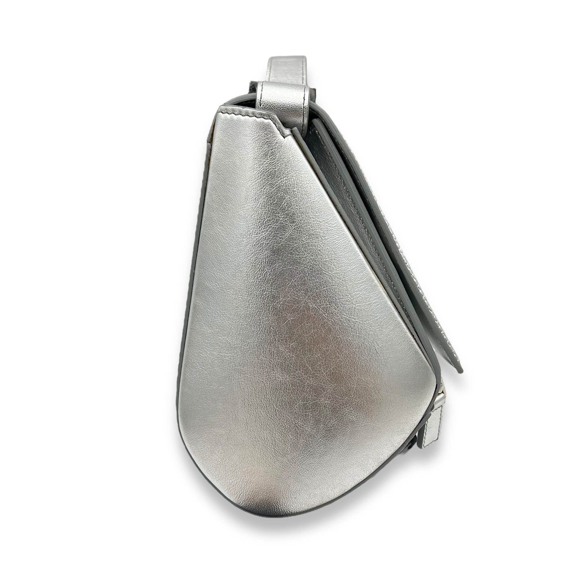 Pandora Box Medium Silver Crossbody Bag in Lizard Embossed Calfskin, Silver hardware - Image 4