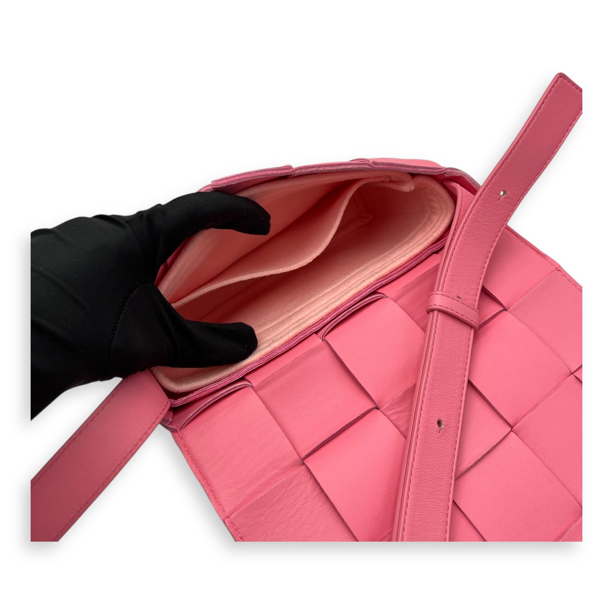 Cassette Crossbody Bag Pink in Calfskin, Silver hardware - Image 11