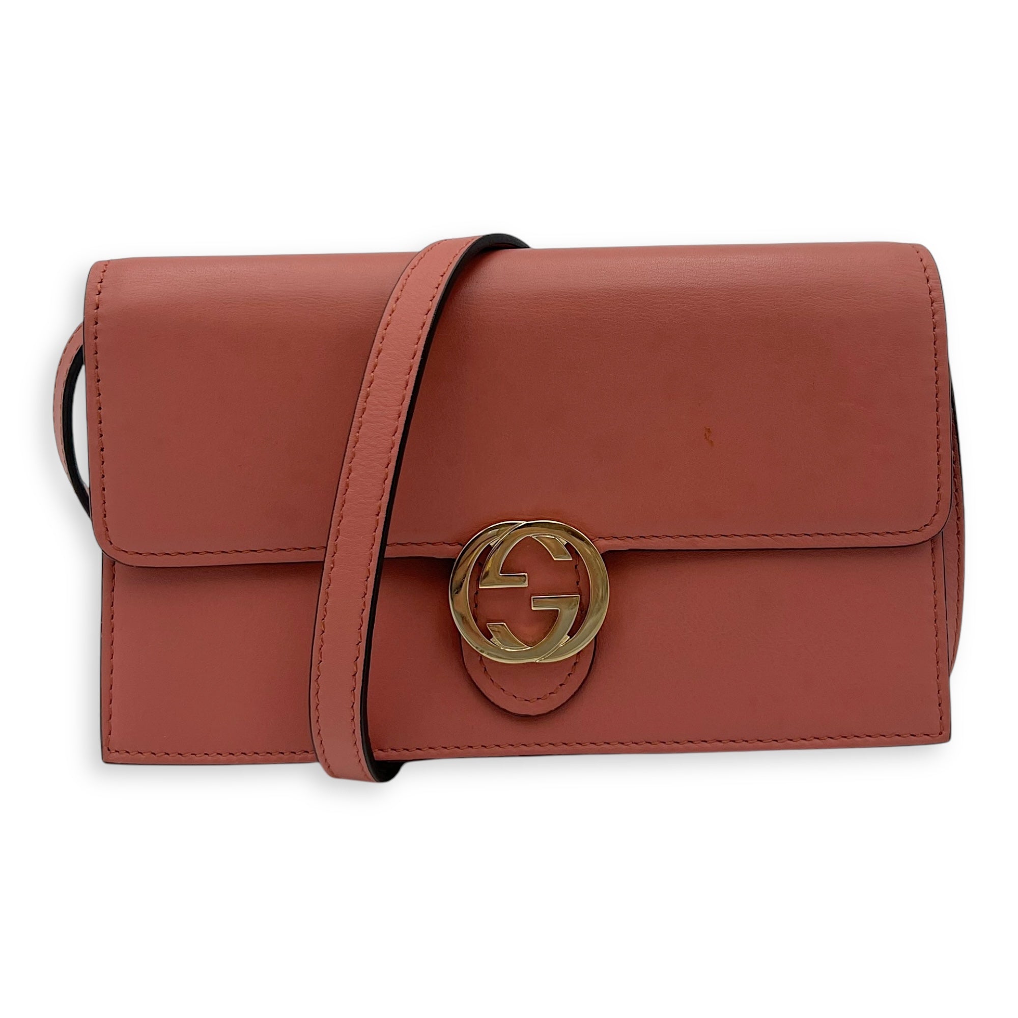 Interlocking G Crossbody Bag Red in Calfskin, Gold hardware - Image 12