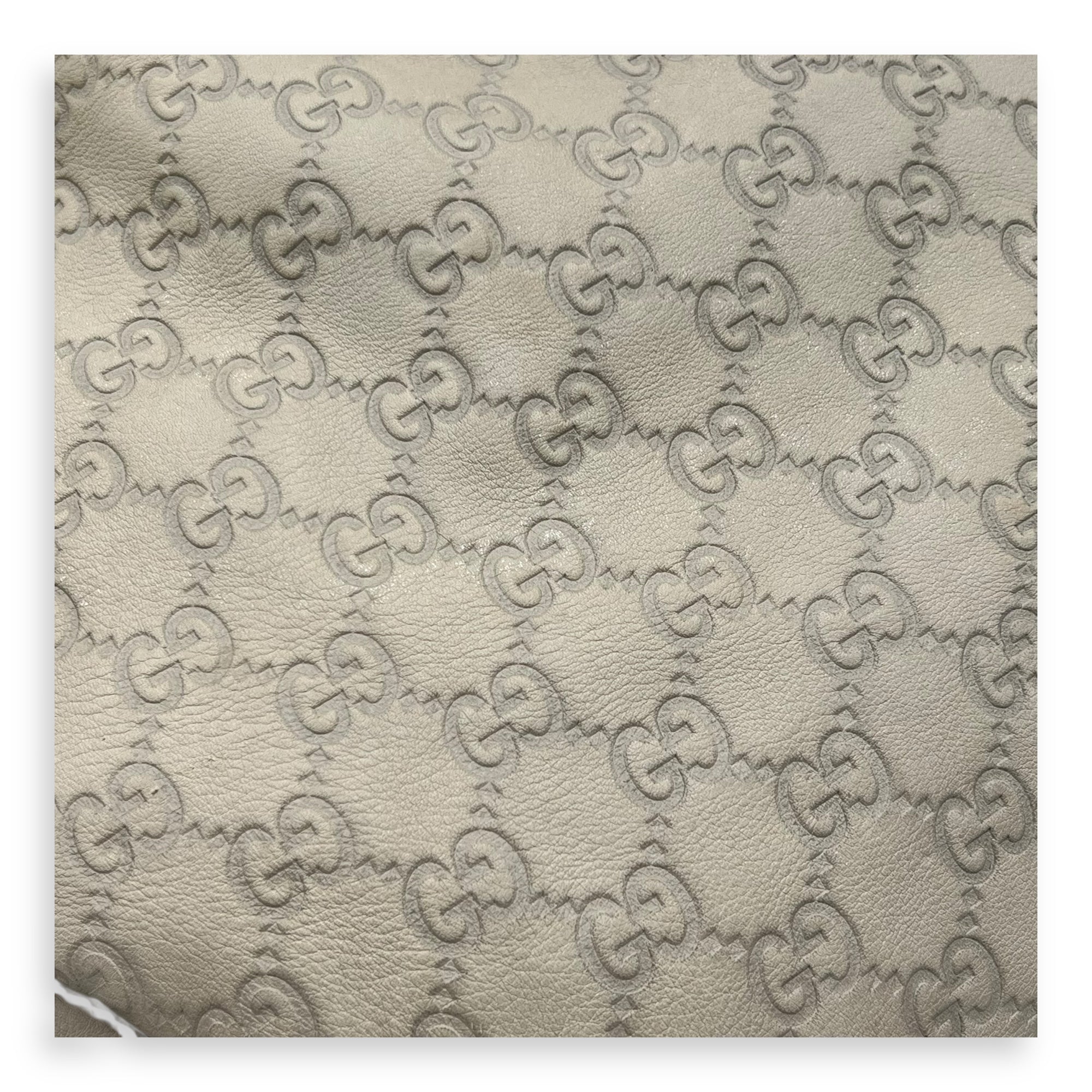 Babouska Indy White Top Handle Bag in Guccissima Leather, Gold hardware - Image 12