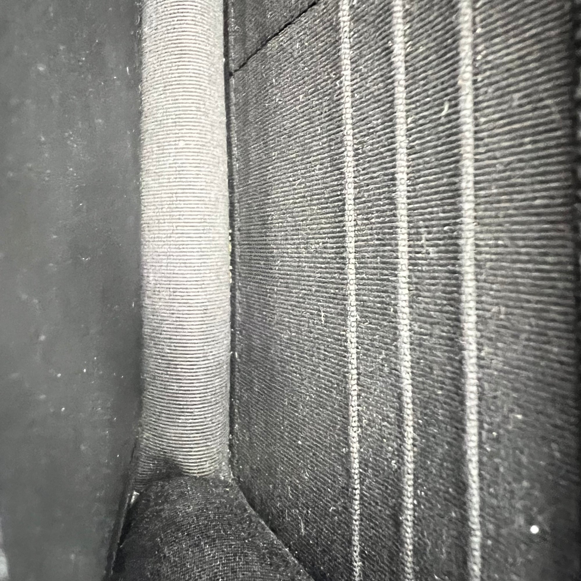 Classic Wallet On Chain Black in Caviar Leather, Silver hardware - Image 10