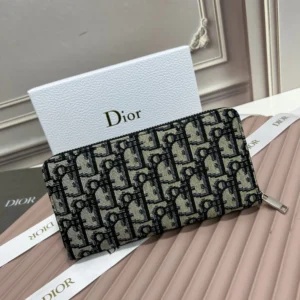 Christian Dior AAA Man Wallets Refined 354