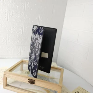 Minimalist 3298 Louis Vuitton LV Card Case For Unisex